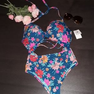 🍒New  floral swimwear shade & shore....